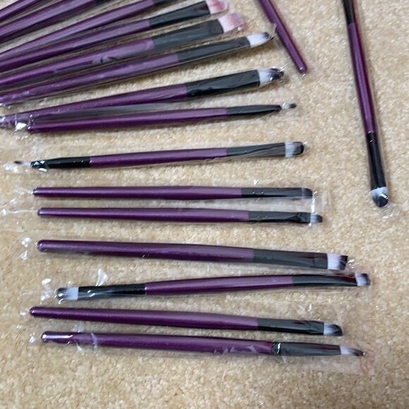 Bundle of Makeup Brushes - 20 items NEW - Picture 7 of 7